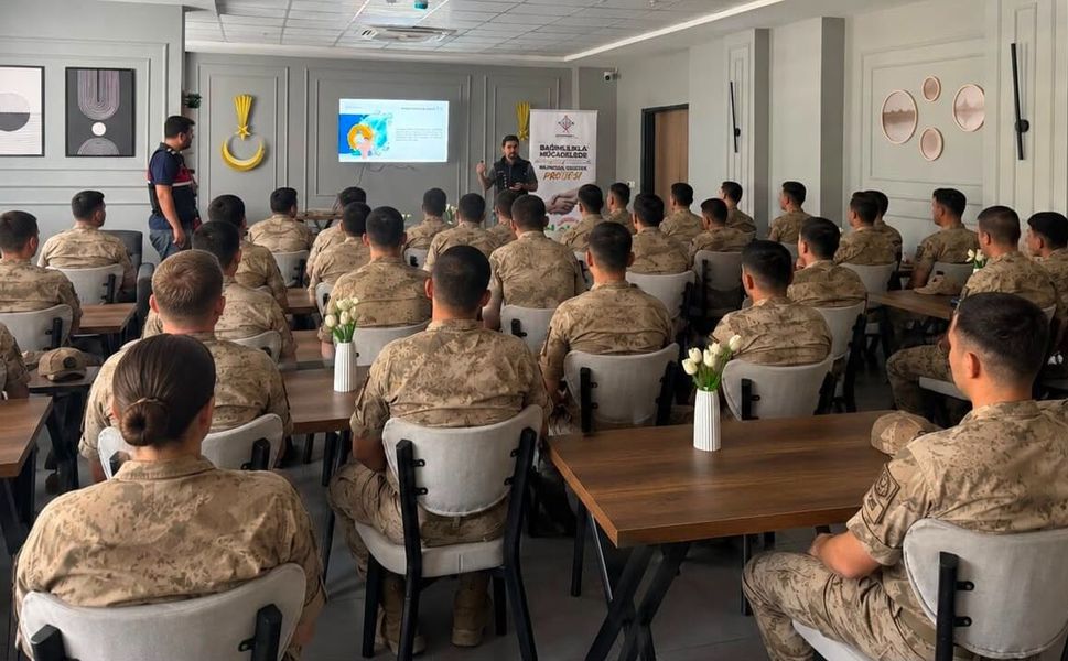 Bağımlılıkla Mücadele Batman Modeli Jandarma’ya Tanıtıldı