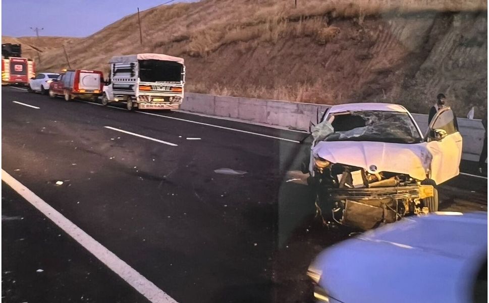 Bekirhan’da tütün işçilerini taşıyan araç kaza yaptı: 4 yaralı
