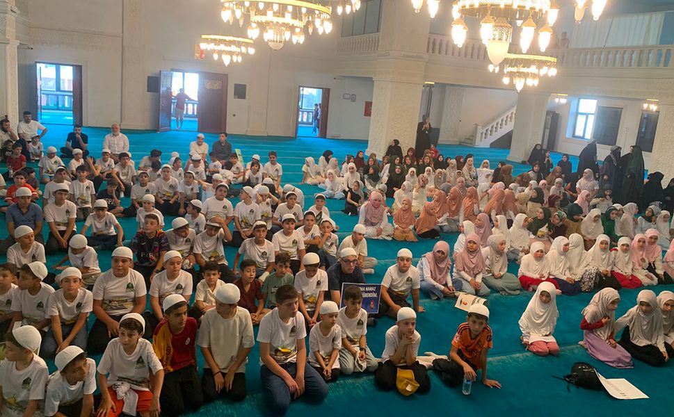 Sason’da Yüzlerce Çocuk İçin Namaz Sevinci