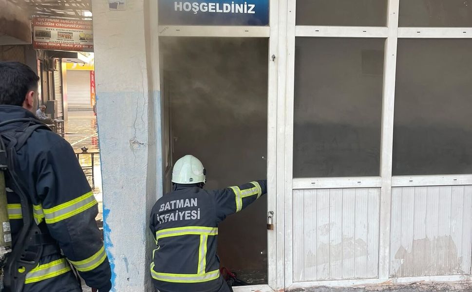 Batman’da İş Yerinde Yangın Paniği