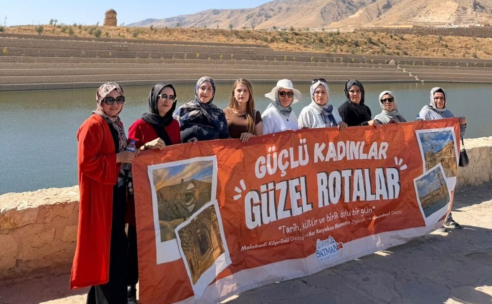 Batman’da Kadınlar Malabadi, Mor Kuryakos ve Hasankeyf’i Gezdi
