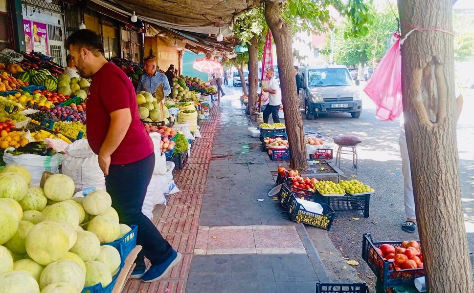 Batman’da Kaldırım İşgaline Geçit Yok: 4 İş Yeri Mühürlendi