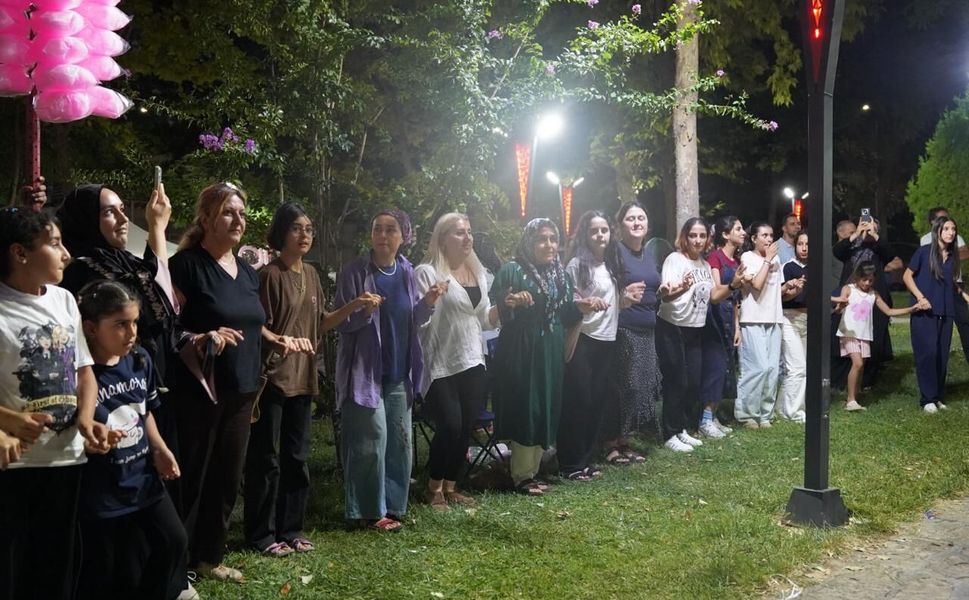 Batman’da Parklar Müzikle Şenlendi
