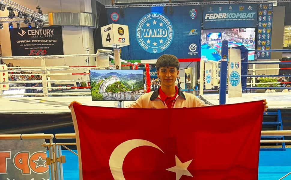 Batmanlı Semih Çelik Dünya Arenasında Ringe Çıkıyor
