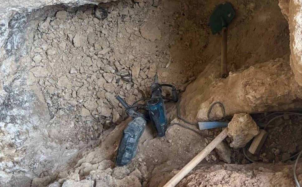 Beşiri’de Kaçak Kazı Suçüstü: Definecilerin Planını Jandarma Bozdu