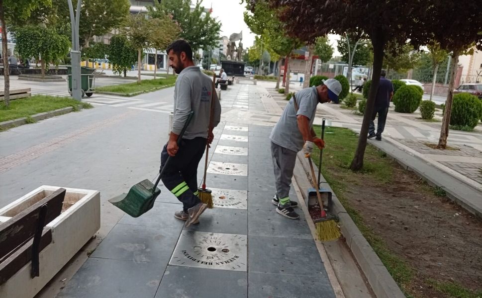 Kent Genelinde Hummalı Temizlik Çalışması