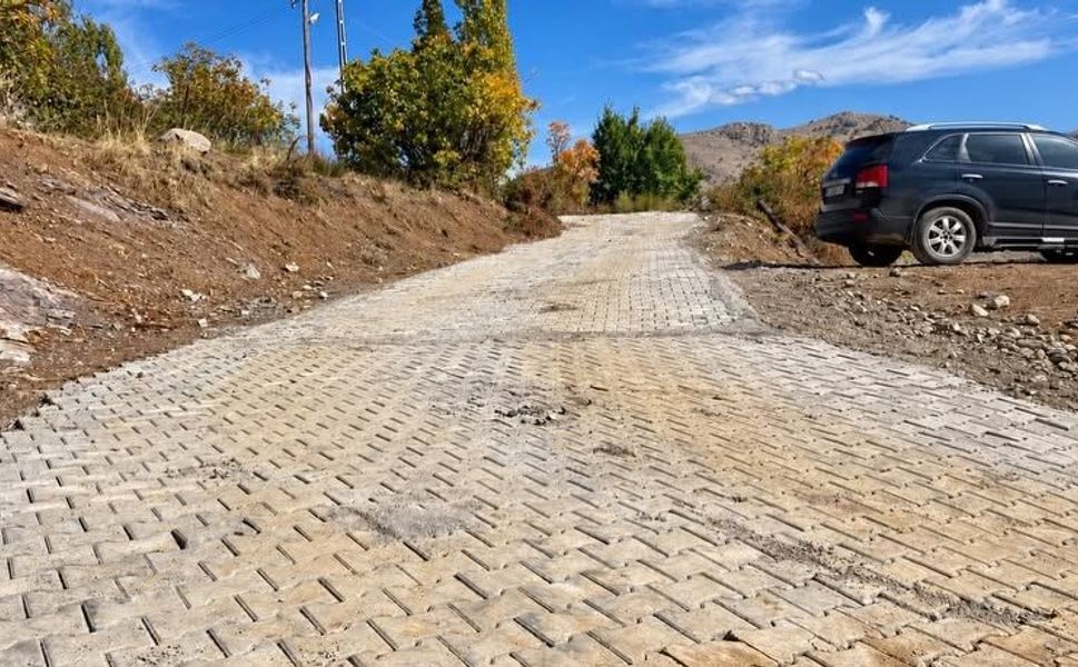 Sason köylerinde 44 bin 300 metrekarelik parke seferberliği