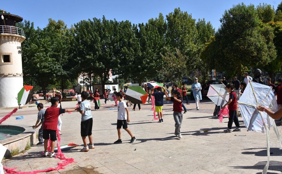 Uçurtmalar Gazze’deki Çocuklar İçin Uçtu
