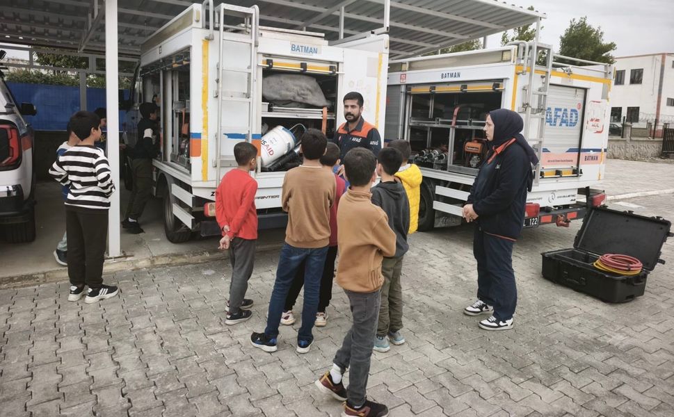 Batman’da Koruma Altındaki Çocuklara AFAD’da Afet Eğitimi