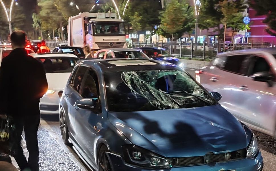 Batman’da Otomobil Bisikletliye Çarptı: 1 Yaralı