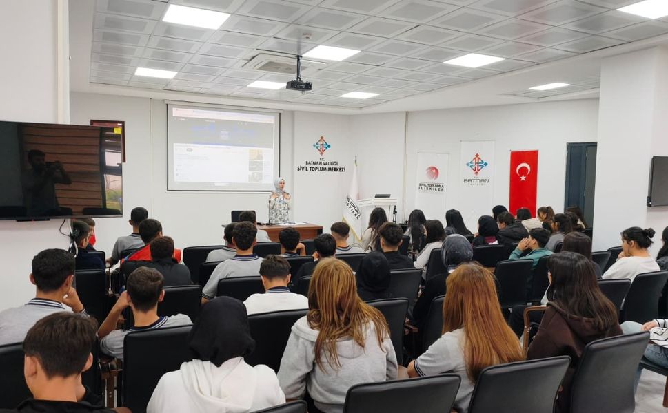 Batman’da 100 Öğrenciye İletişim ve Değerler Eğitimi