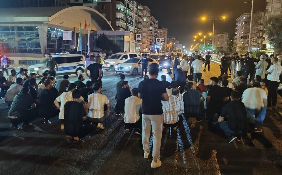 Batman’da yaya geçidinde feci kaza: 1’i ağır 2 yaralı