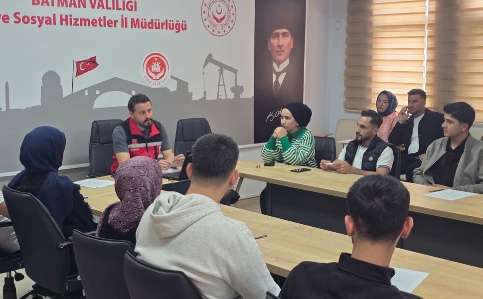 Batman’da Evlenecek Gençlere Evlilik Öncesi Eğitim Desteği