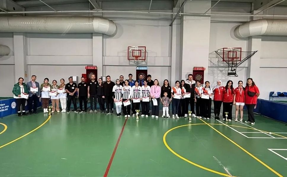 Dartın Şampiyonu Karpuzlu Ortaokulu Oldu