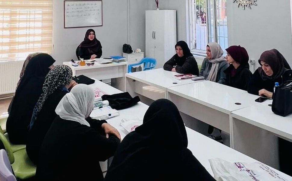 Kadın kursiyerlere Manevi Değerler Eğitimi