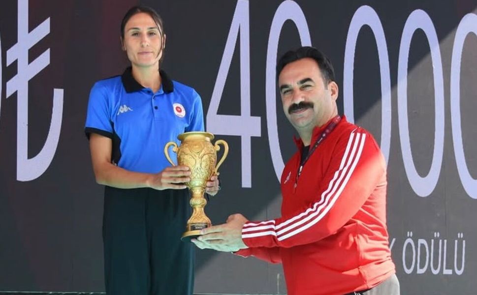 Petrolspor’un Altın Kızı Ruken Tek’ten Muhteşem Dönüş