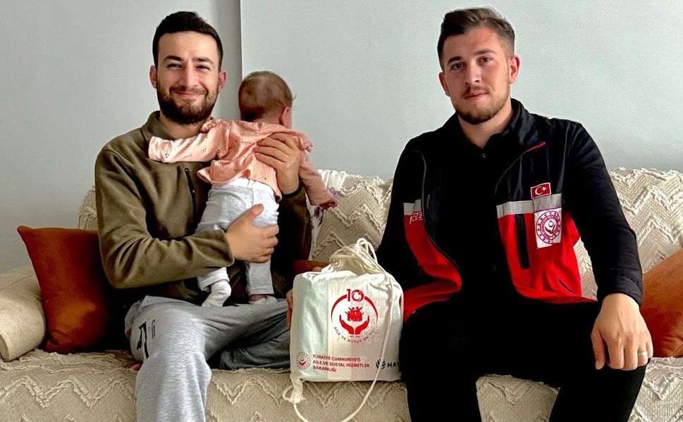 Sason’da Genç Ailelere Bebek Desteği