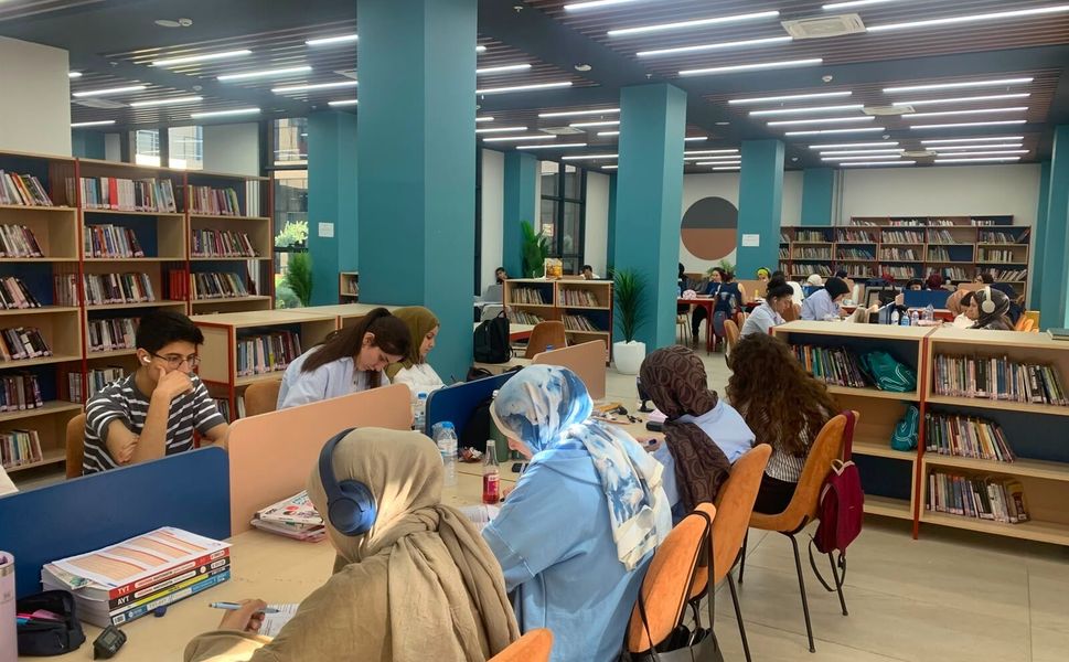 Sason’da Hem YKS’ye Hem Okuma-Yazmaya Destek
