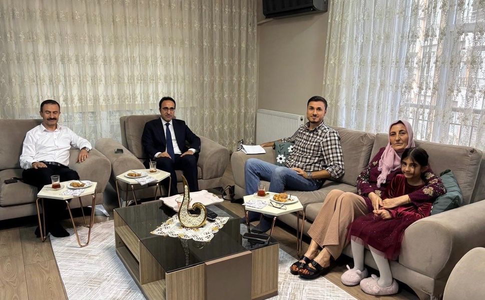 Şehit Ailelerine Devletin Selamı İletildi