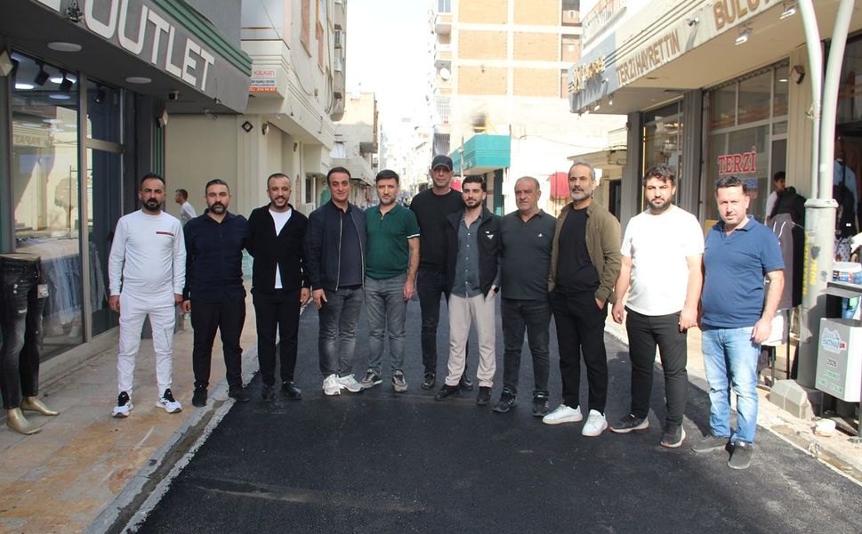Trafiğe Kapalı Sokağın Asfaltlanıp Trafiğe Açılması Esnafın Tepkisine Yol Açtı